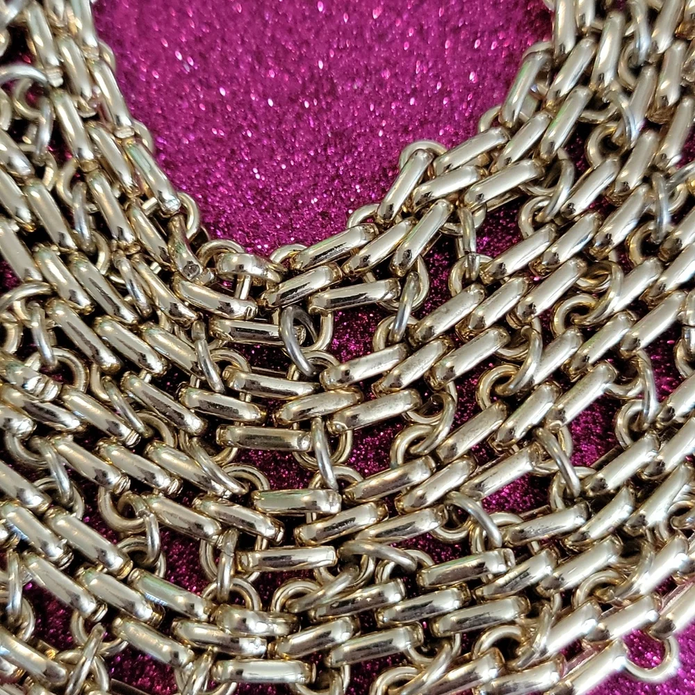 Jewelry - Picture 2 of 3